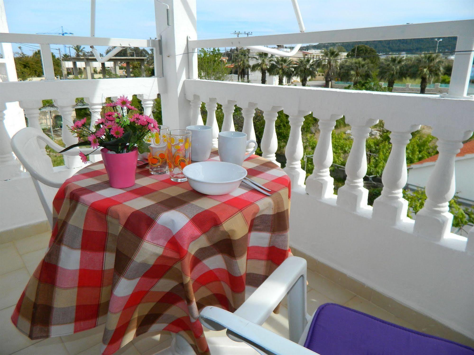 Roseberry Studios Faliraki Buitenkant foto